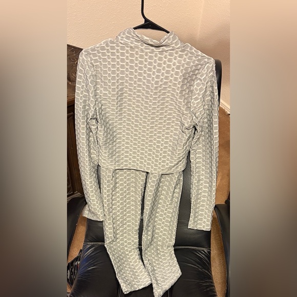 Love J Light Gray slight metallic Honeycomb two piece athletic wear jumpsuit - Picture 7 of 7